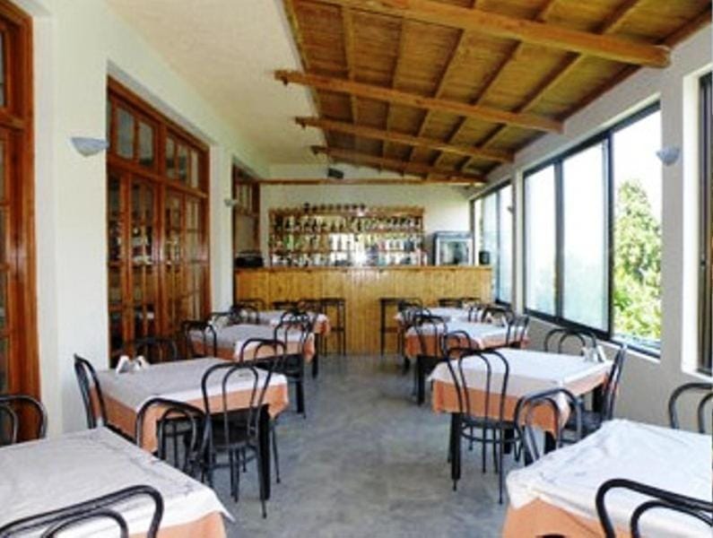 Day, Lounge or bar