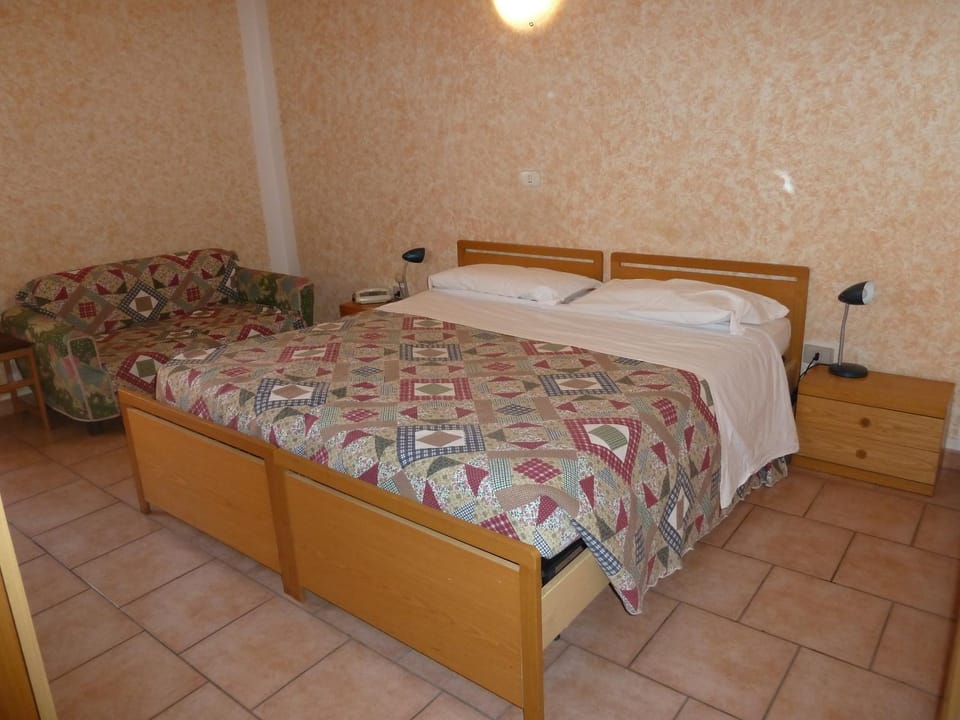 Hotel Bolognese Hotel in Foligno