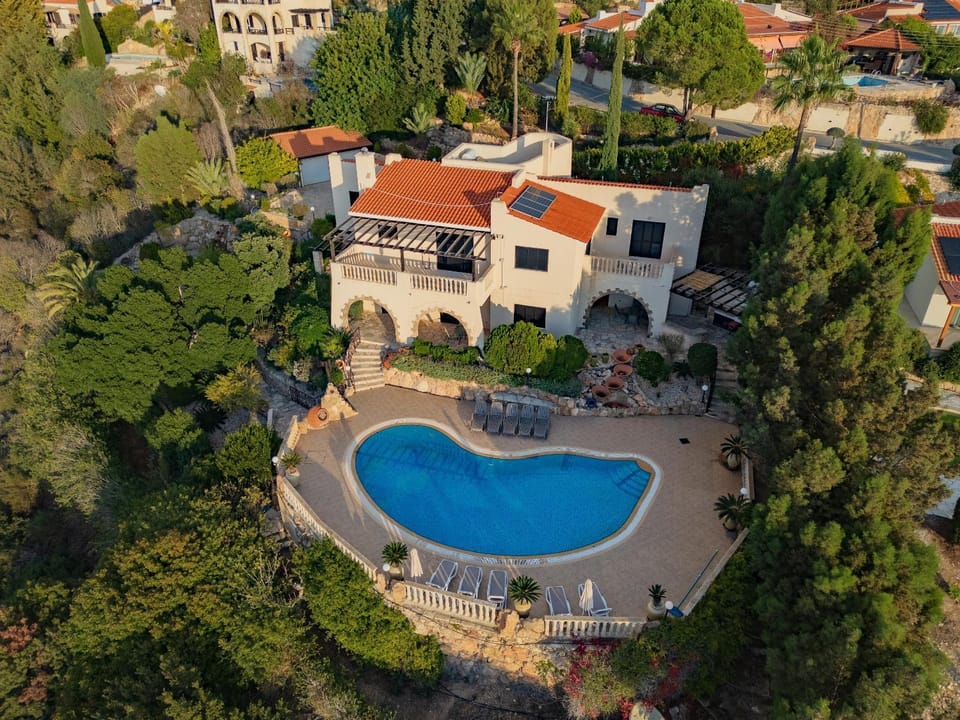 Property building, Bird's eye view