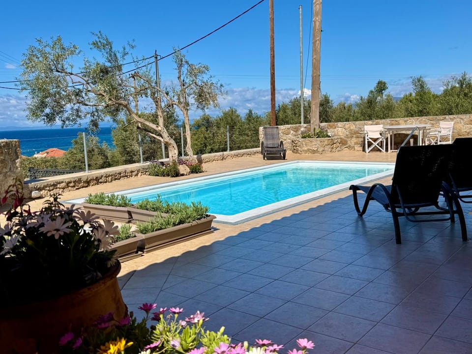 Garden view, Pool view, sunbed