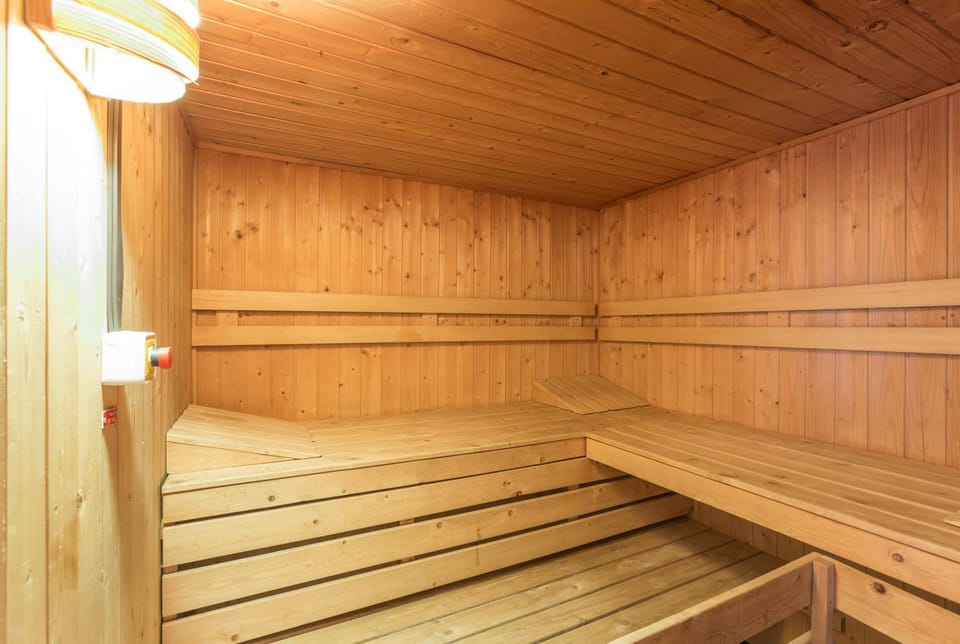 Sauna, Spa and wellness centre/facilities