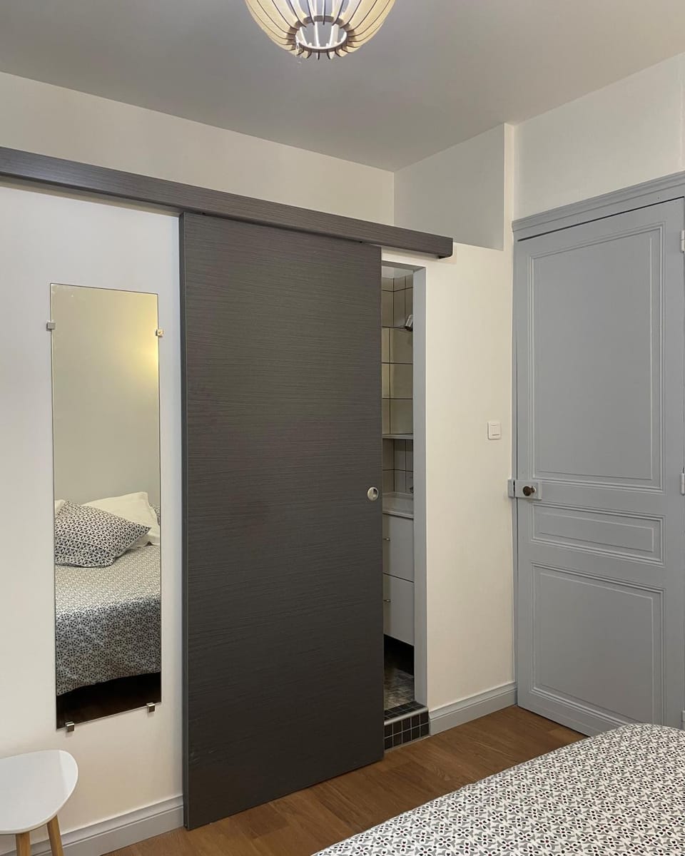 Toilet, Property building, Bathroom, Quiet street view