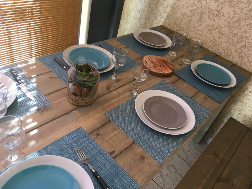 Balcony/Terrace, Dining area