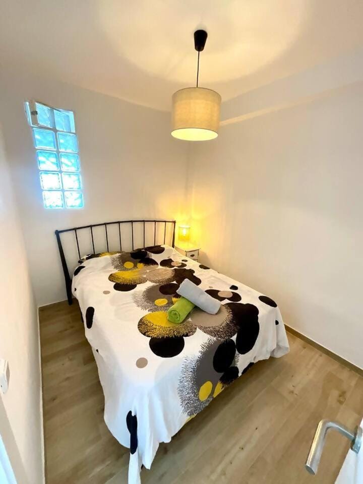 AwayDays Apartamento en la 4a planta vista mar Apartment in Alt Empordà