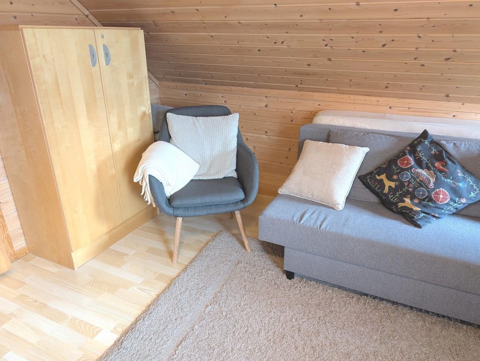 Bed, Living room, Seating area, Bedroom, wardrobe