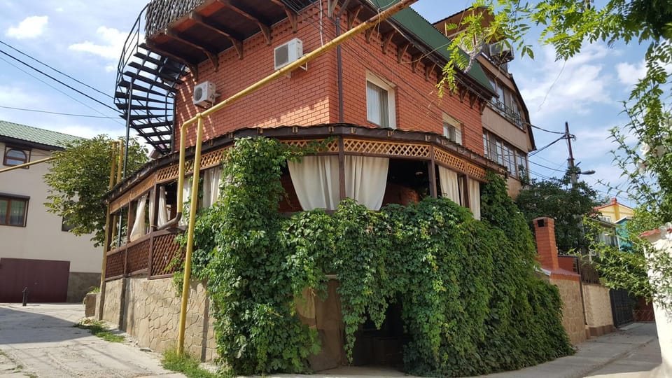 Property building, Balcony/Terrace