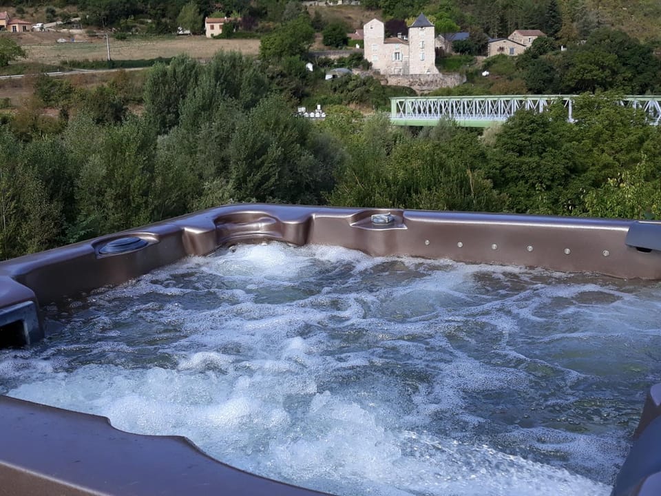 Natural landscape, Entertainment