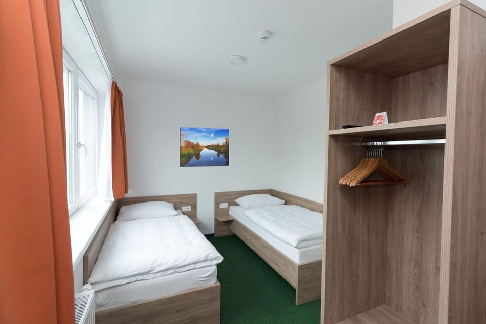WinBudget "bed&breakfast" Guntramsdorf Hotel in Hungary
