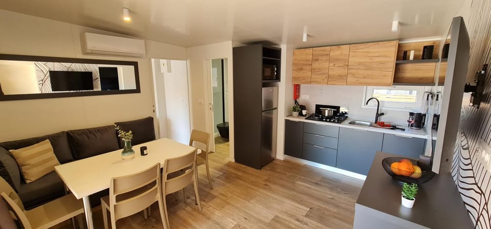 Mobile home Luka Campground/ 
RV Resort in Biograd na Moru