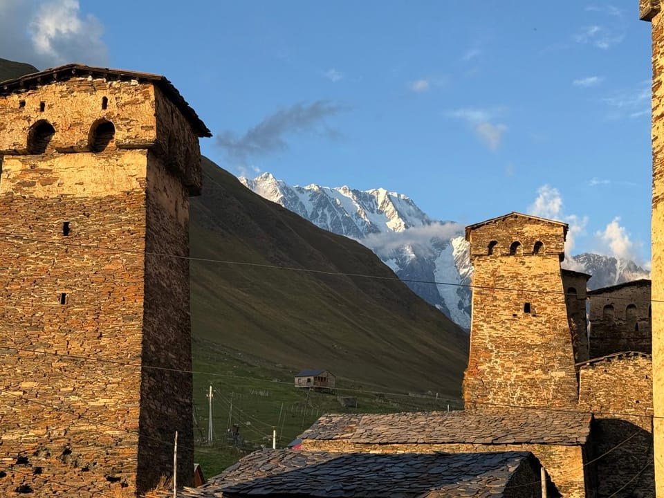 Nearby landmark, Day, Natural landscape, Landmark view, Mountain view