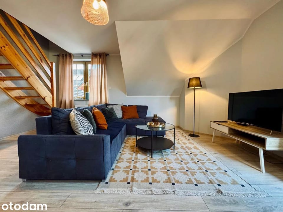 Communal lounge/ TV room, TV and multimedia, Living room