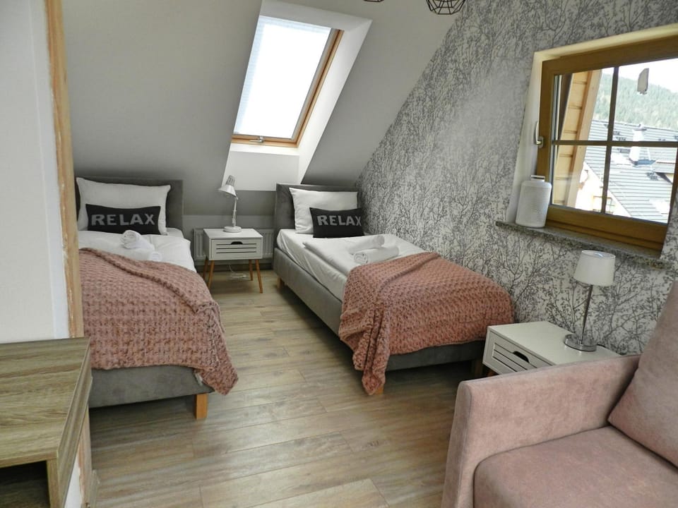 Bed, Seating area, Bedroom
