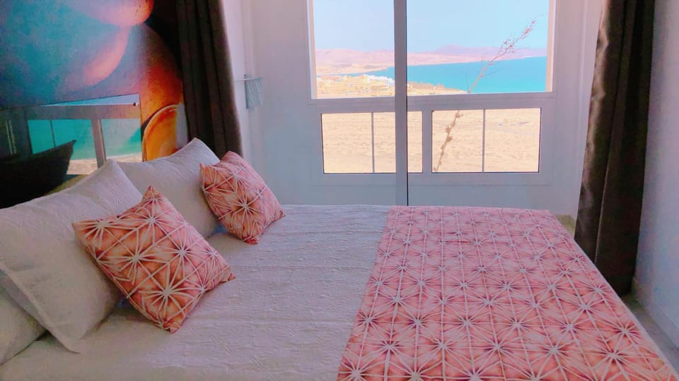 Bed, Photo of the whole room, Bedroom, Sea view
