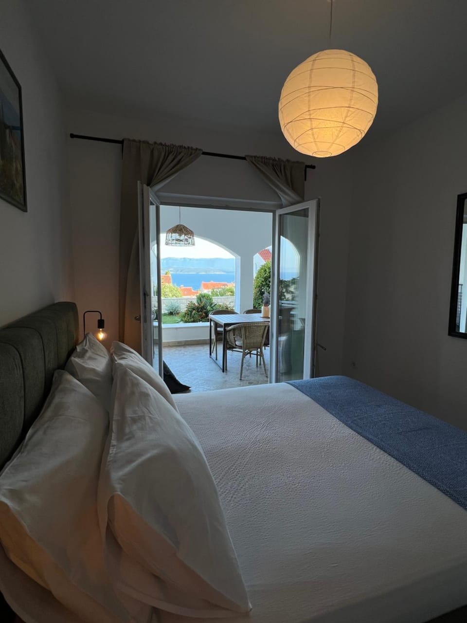 Bed, Balcony/Terrace, Bedroom, Sea view