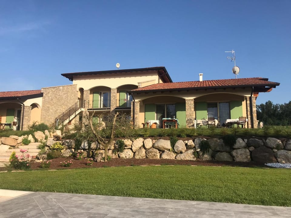 Orchidea Del Garda Bed and Breakfast in Province of Brescia