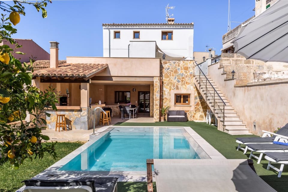 Property building, Swimming pool