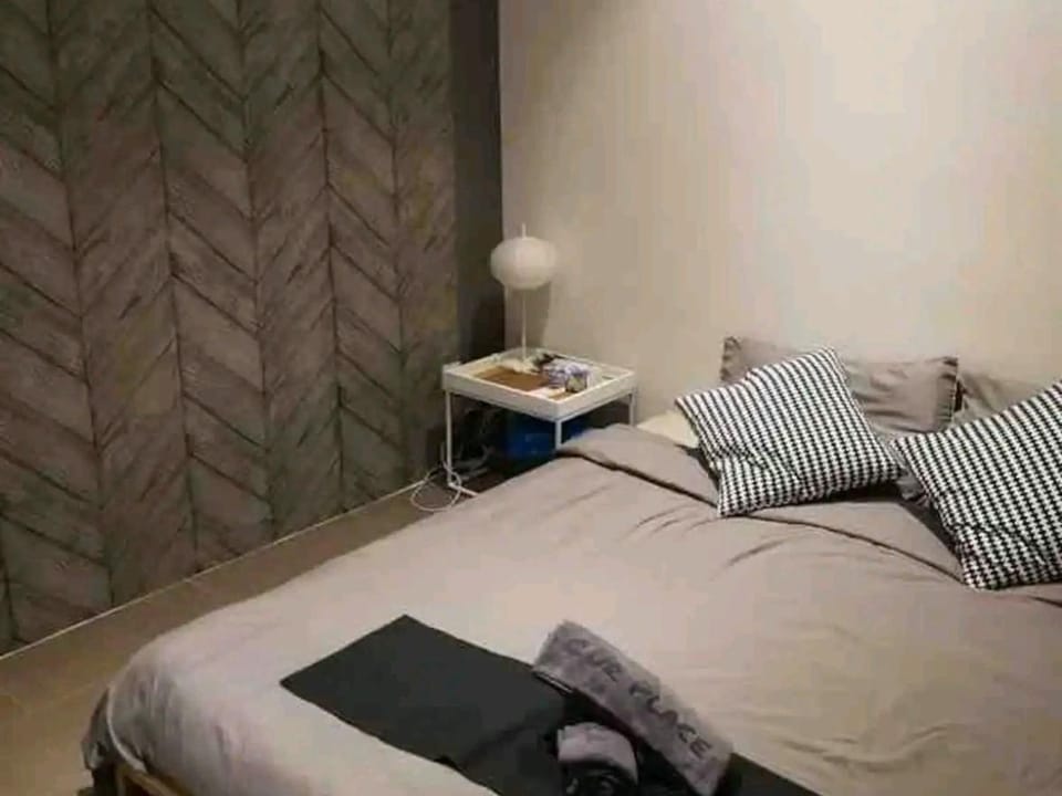 Charming Bedroom - next to train station at Est Bangsar Hostel in Federal Territory of Kuala Lumpur