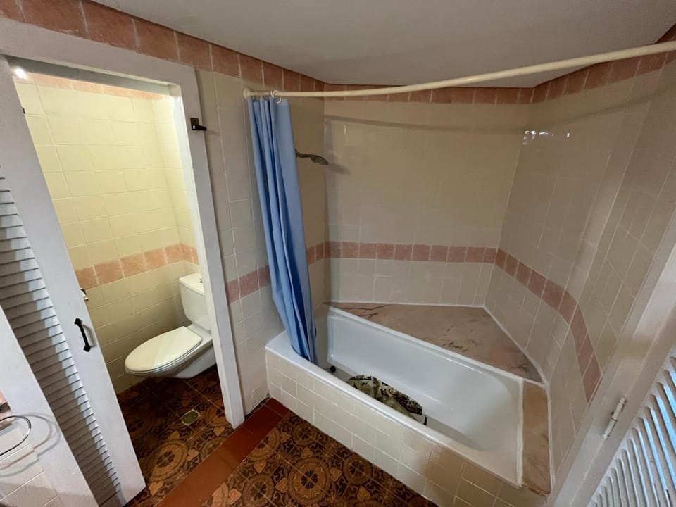 Bathroom, Bath