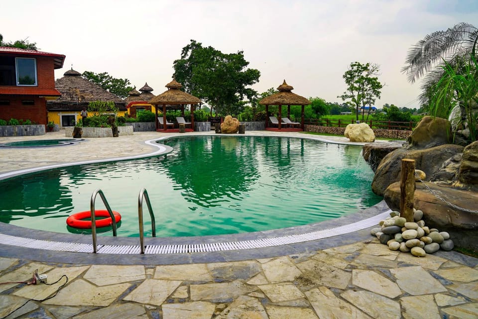 Swimming pool