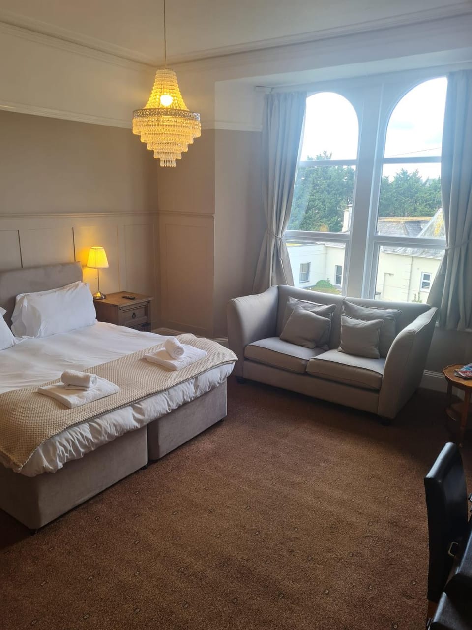 Bed, Photo of the whole room, towels