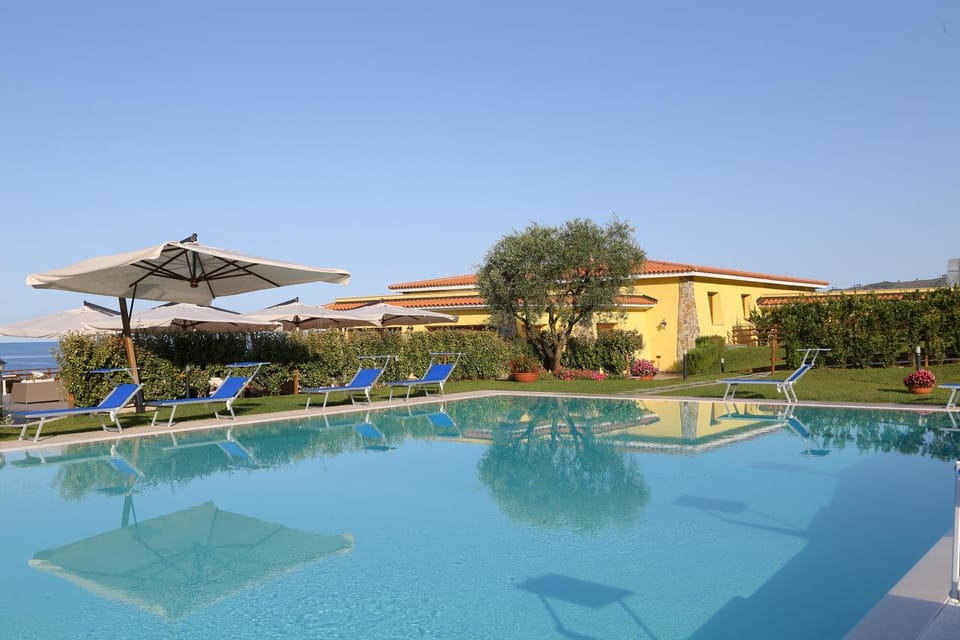 Pool view, Swimming pool