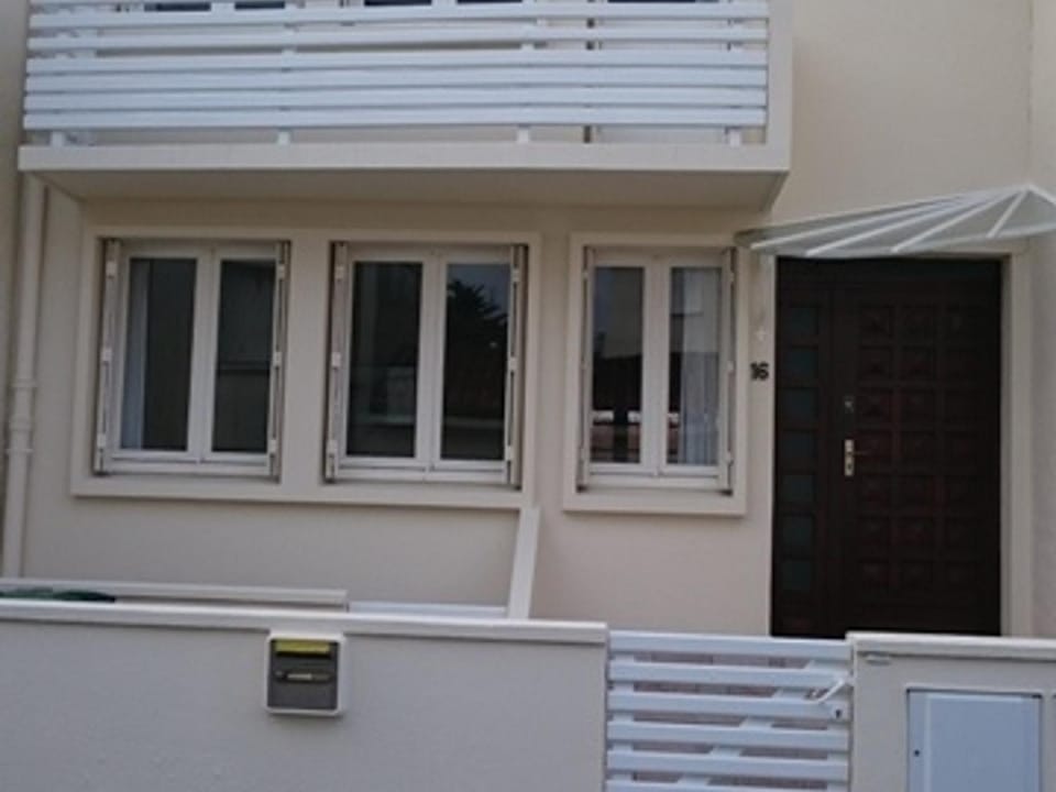Maison F3 Royan : proche plage et commerces - FR-1-71-58 House in Royan