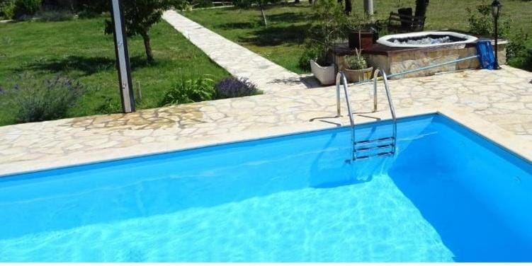 Pool view, Swimming pool