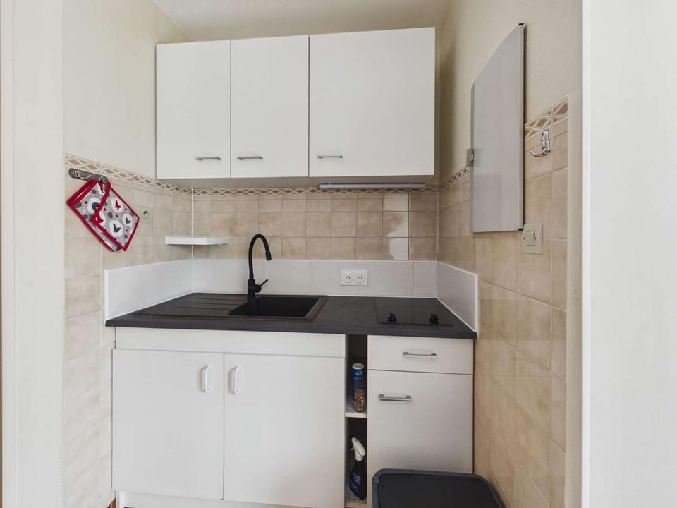 Studio pour 4, terrasse sud-est, parking privé - FR-1-326-591 Apartment in Marseillan