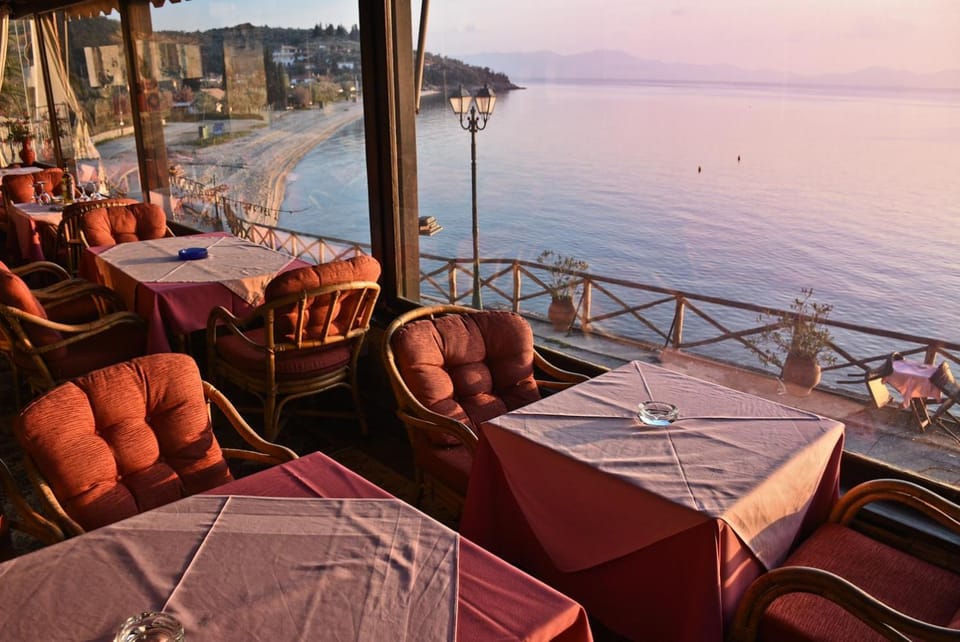 Balcony/Terrace, Lounge or bar, Beach, Autumn, Sea view, Sunset