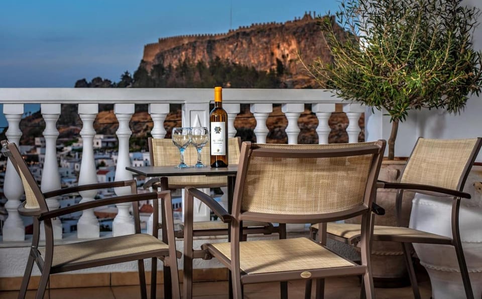 Property building, View (from property/room), Balcony/Terrace, Landmark view