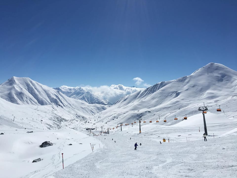 Winter, Skiing