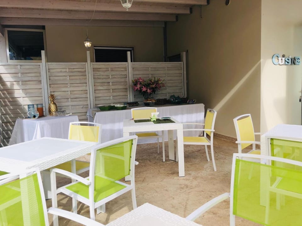 Villa dei Ginepri Bed and Breakfast in Baia Verde