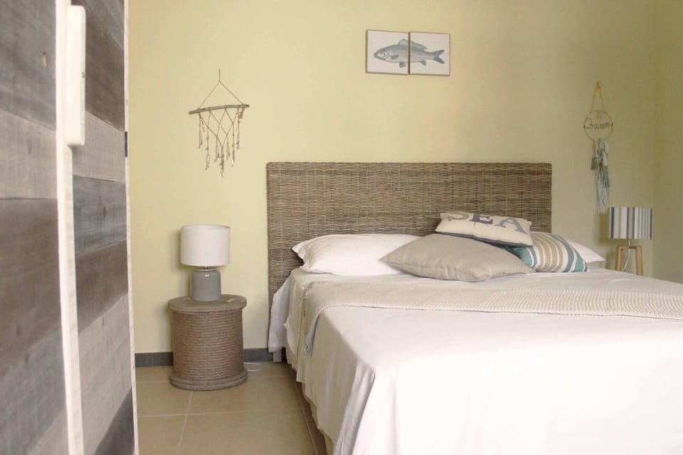 Villa dei Ginepri Bed and Breakfast in Baia Verde