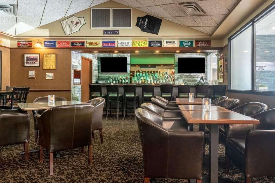 Lounge or bar