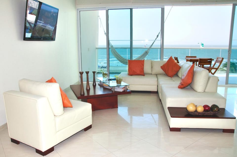 Day, Living room
