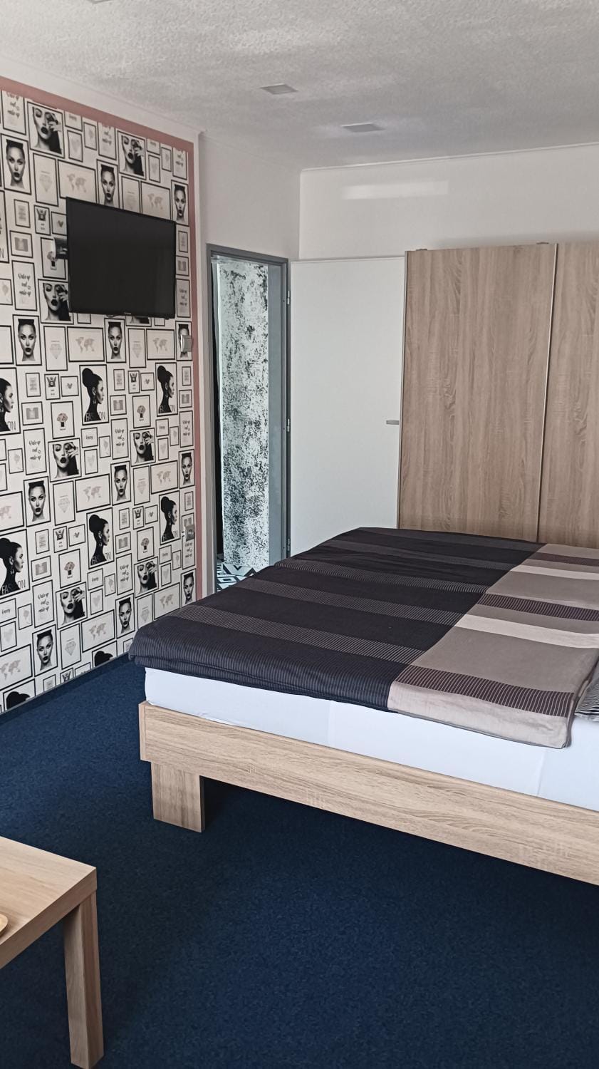 Manhattan Penzion Bed and Breakfast in South Bohemian Region