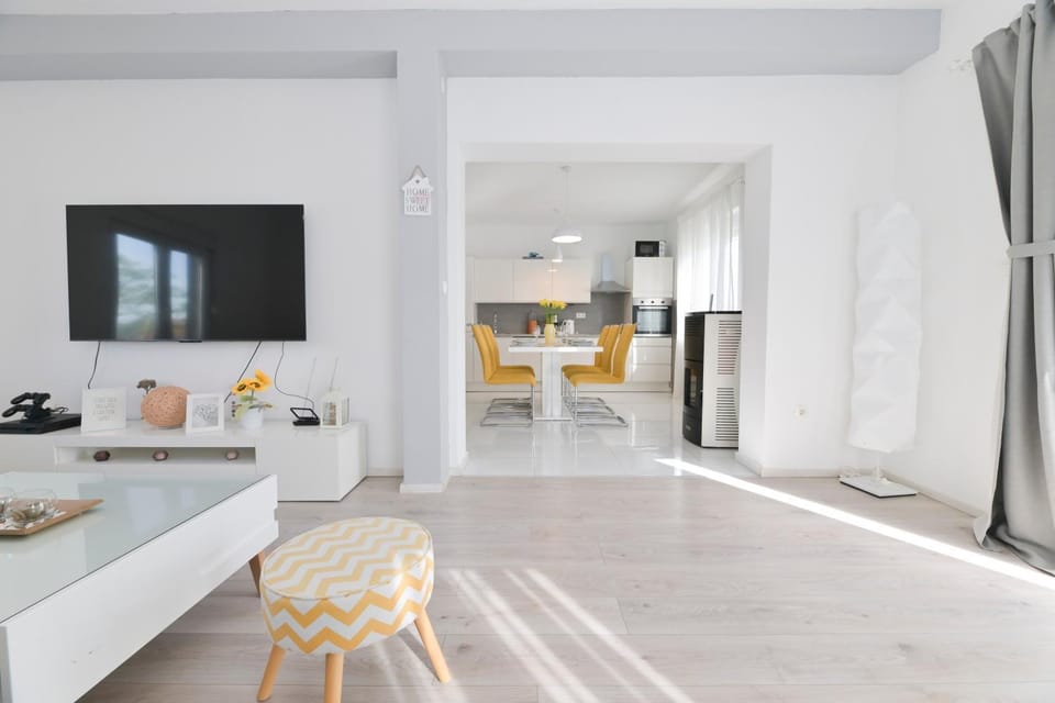 Apartment Amelie - with pool and sauna! Apartment in Šibenik-Knin County, Croatia