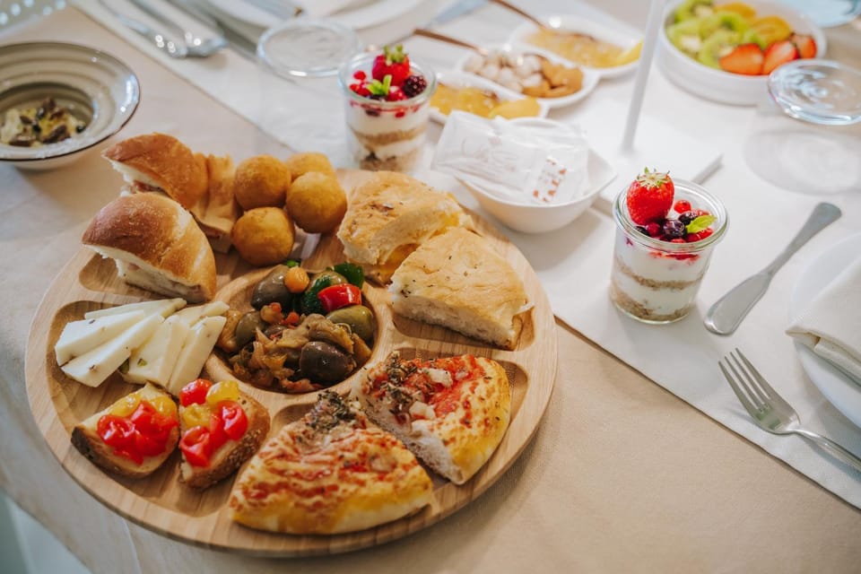 Breakfast, Continental breakfast