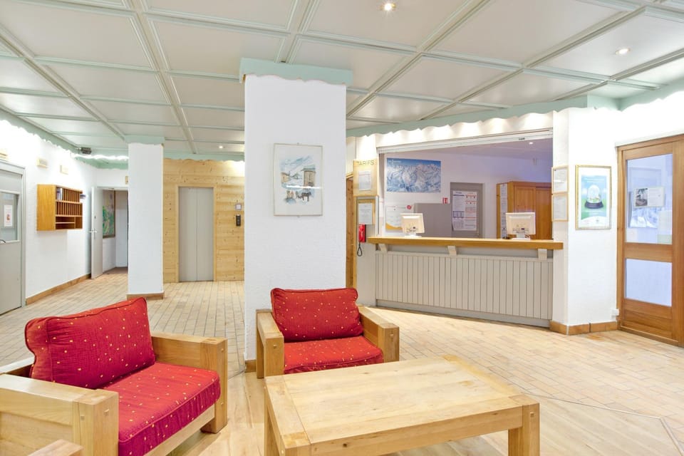 Kitchen or kitchenette, Living room, Lobby or reception, Seating area, On site