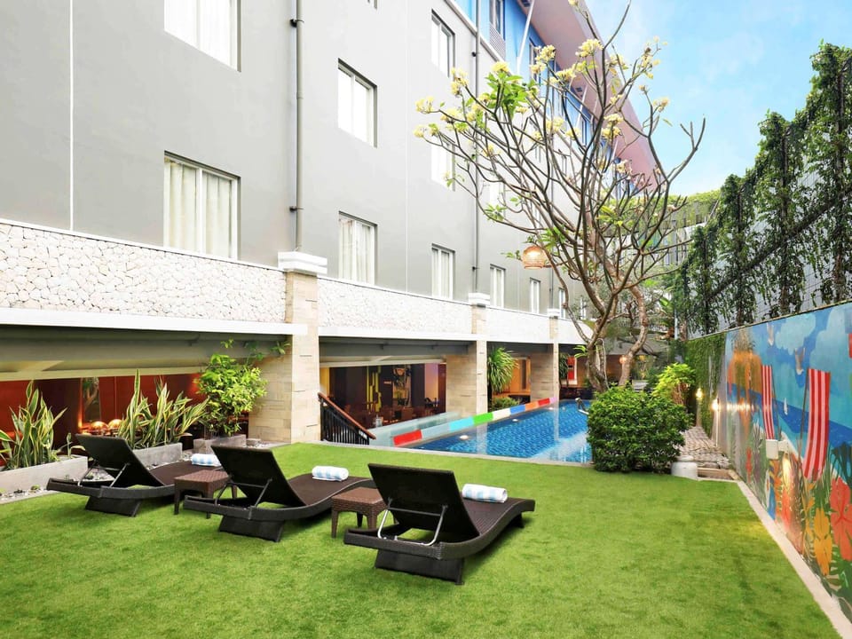 On site, Pool view, Swimming pool, Swimming pool