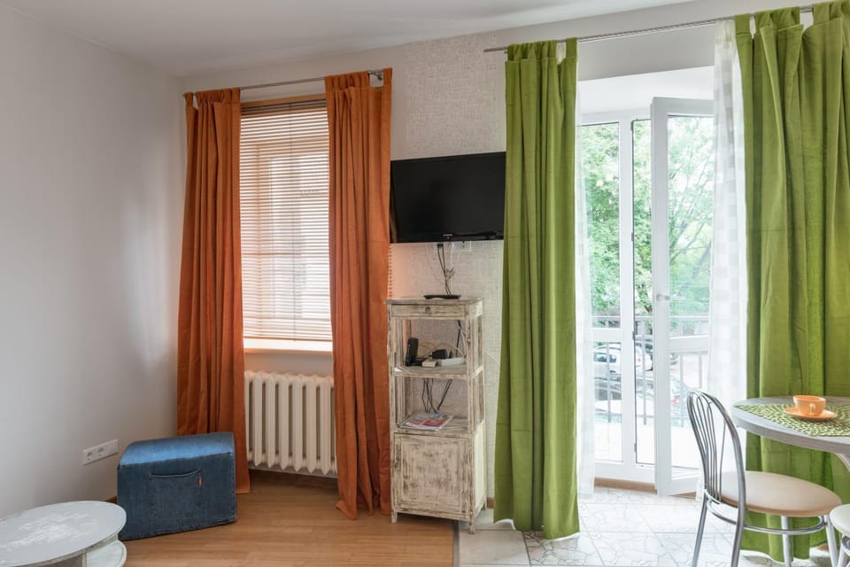 TV and multimedia, View (from property/room), Living room, Seating area