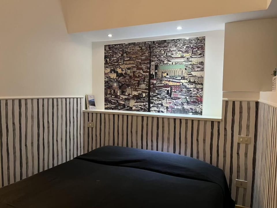 Bed, Bedroom, locker