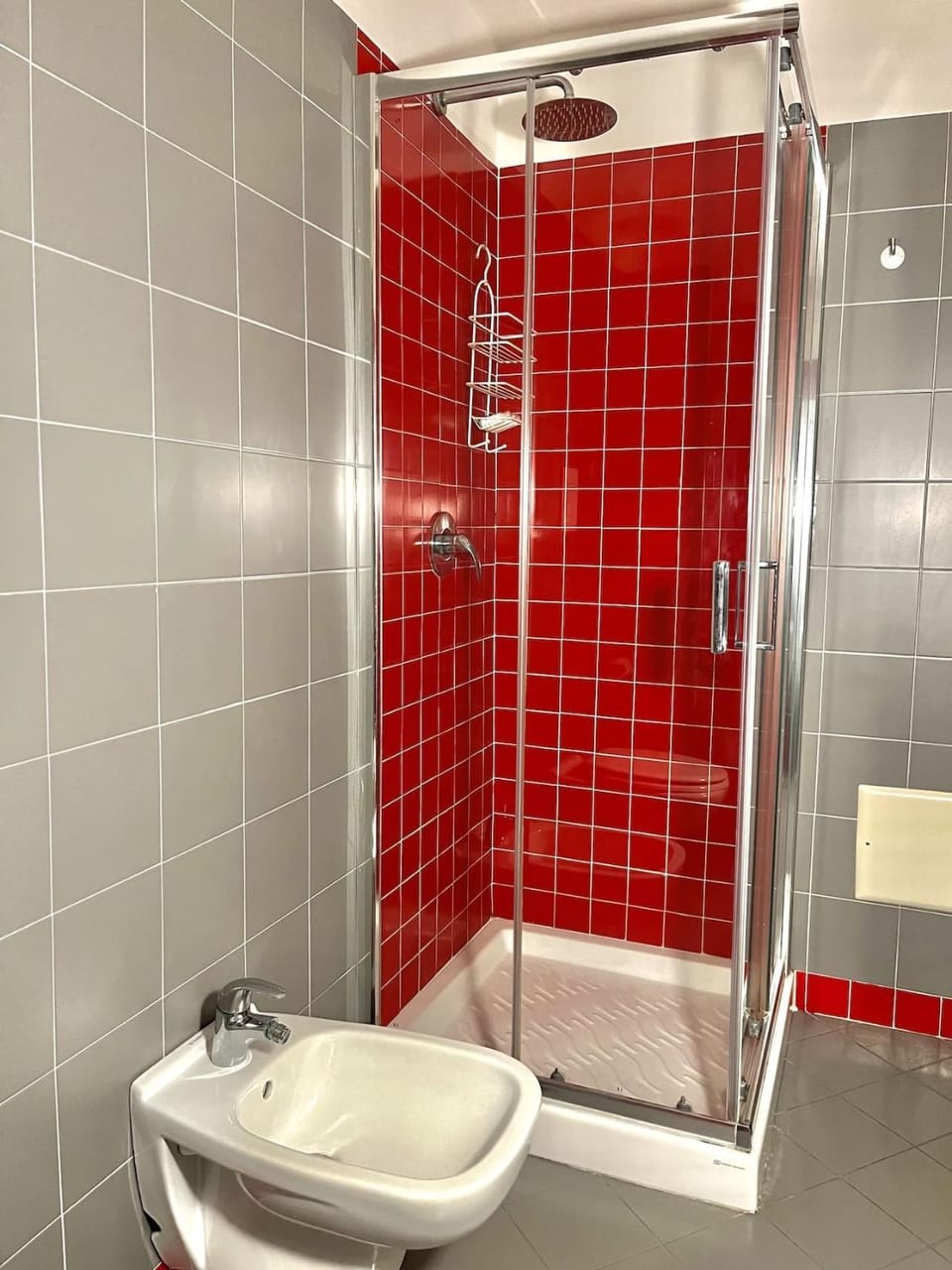 Shower, Bathroom, hair dryier, towels