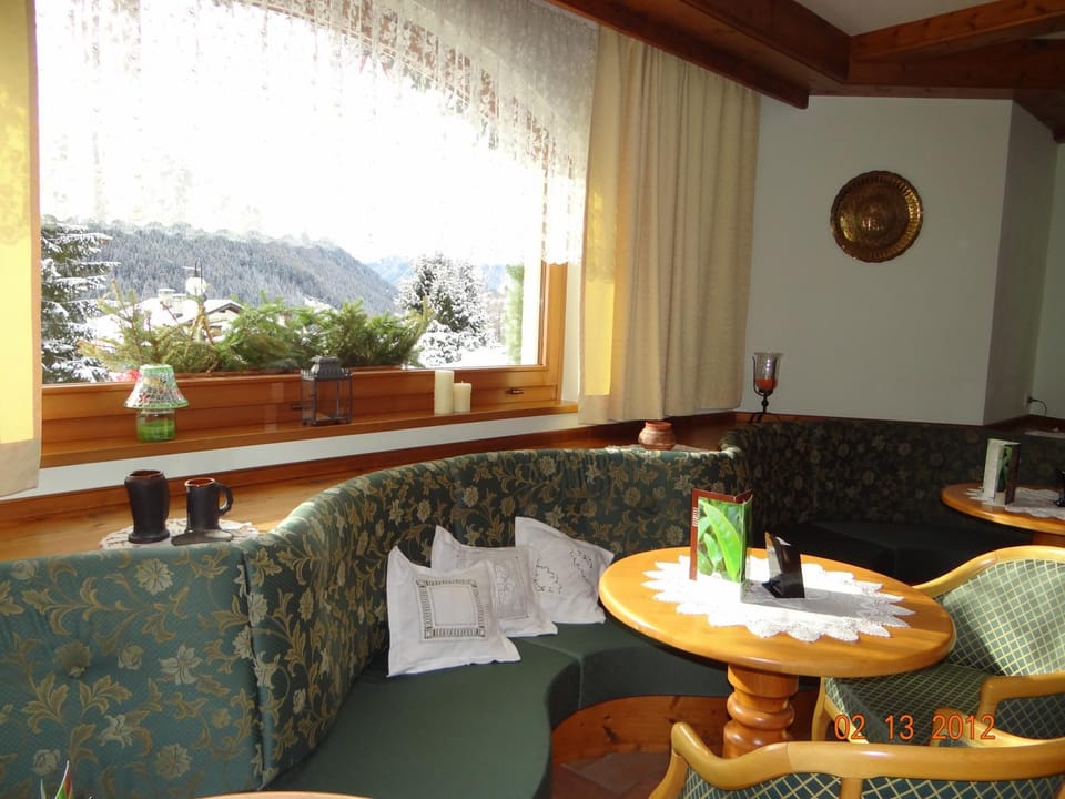 Lounge or bar