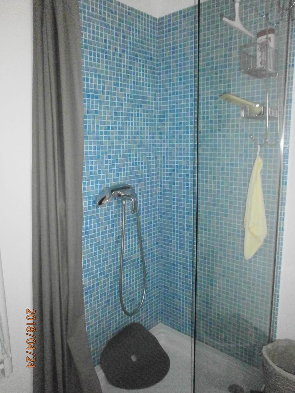 Shower, Bathroom, Area and facilities