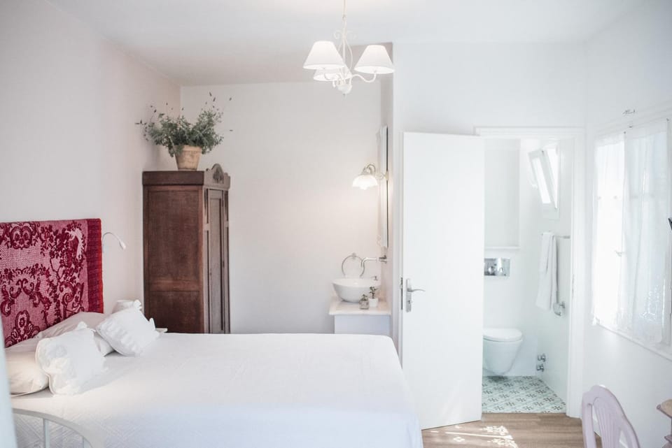 Bed, Bathroom, Bedroom