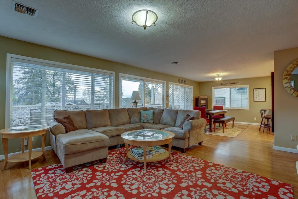 Northern Lights House in White Salmon