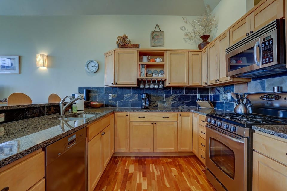 Three Rivers 30 day minimum House in Hood River