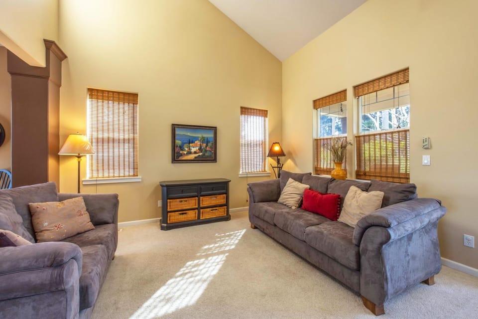 West Sail 30 Day Minimum House in Hood River