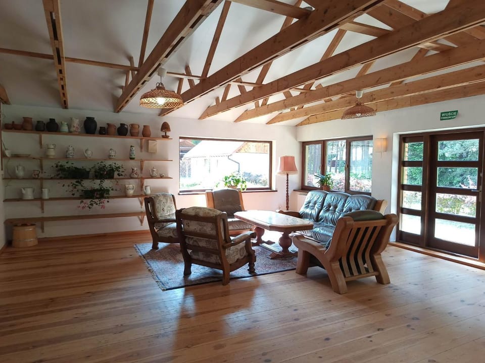 Zajazd Tusinek Grzegorz Winiarek Bed and Breakfast in Poland